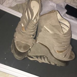 Call it spring high heels☺️